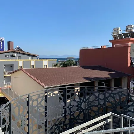 Ileri 3* Gümüldür