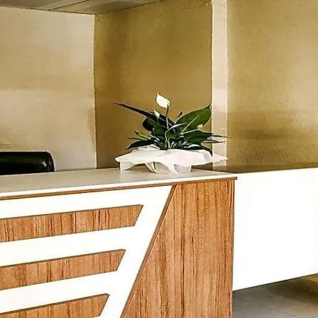 Ileri Szálloda